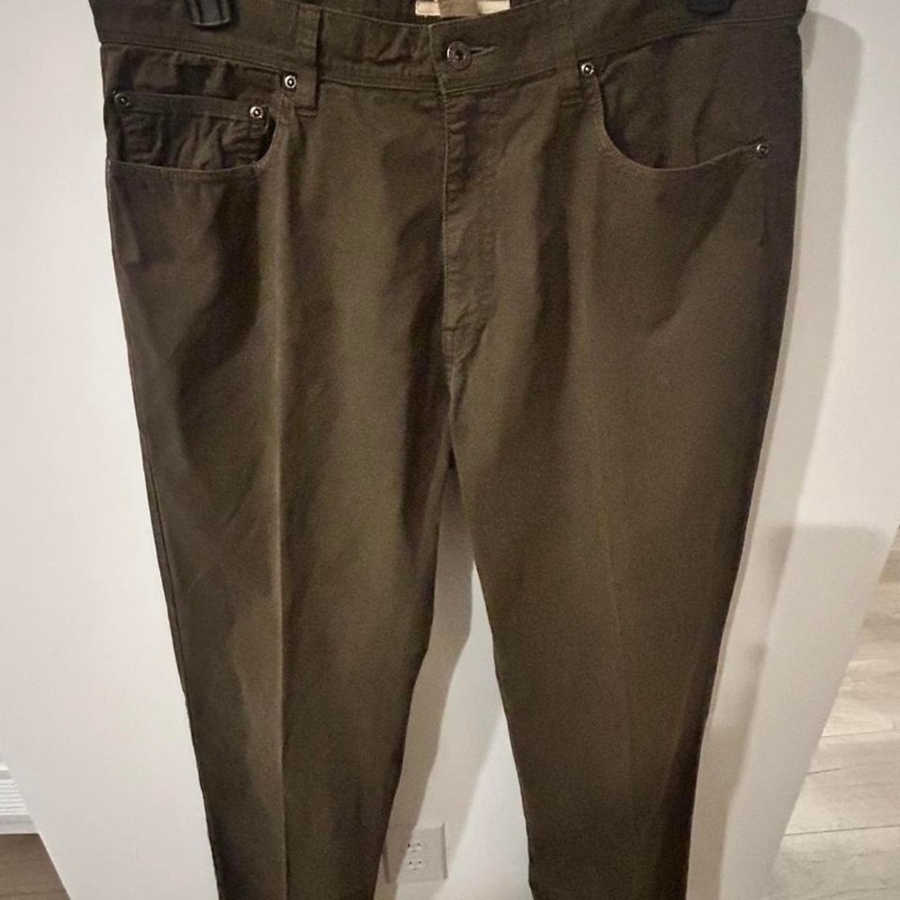 Orvis olive green trousers, men's Size 36x34